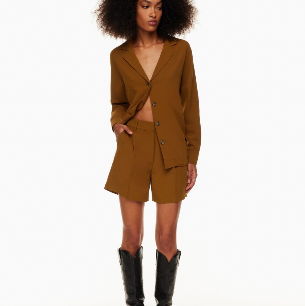 Wilfred effortless High Waist Shorts in Brown